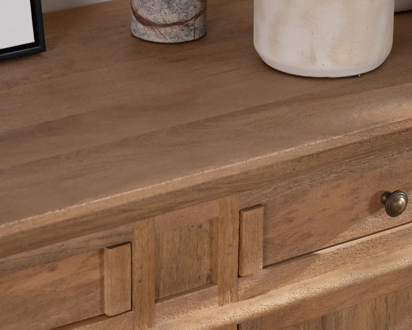 Hot Bahut en manguier massif avec bords arrondis 150 cm "Eglantine" Buffet Et Bahut