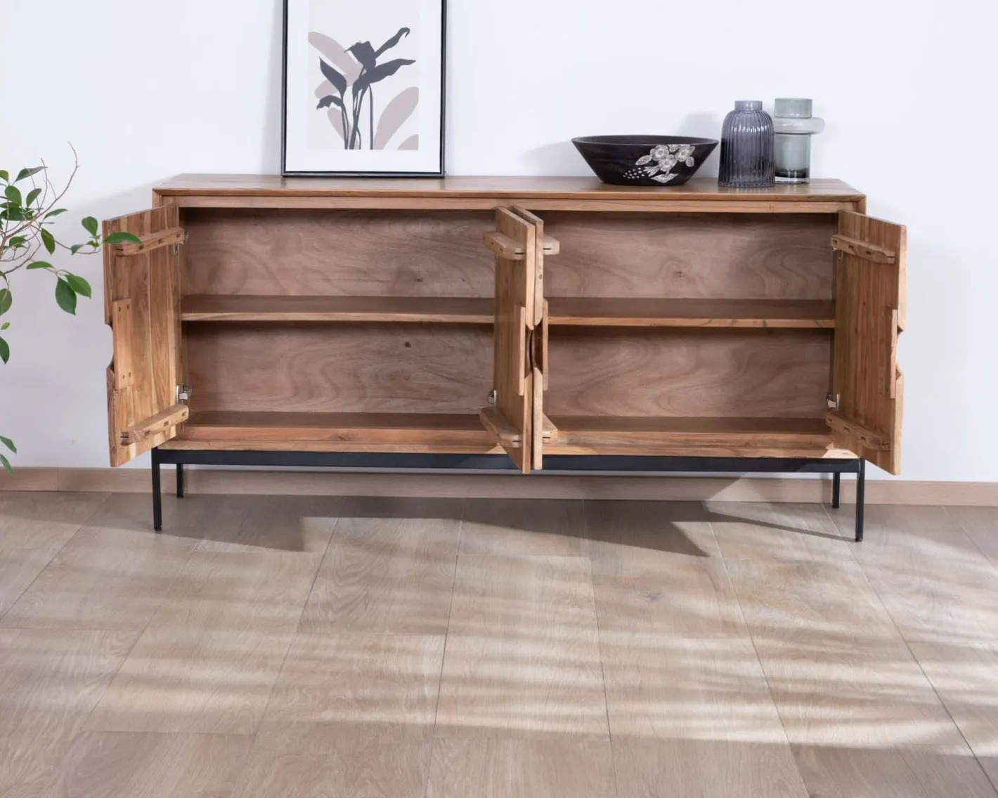Hot Bahut 4 portes en acacia et métal 160 cm "Novelli" esprit zen et épuré Buffet Et Bahut