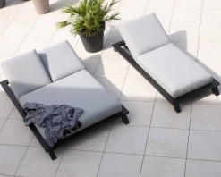 Online Bain de soleil double tissu Sunbrella gris clair structure aluminium noire "Nusa Pedina" Bain De Soleil