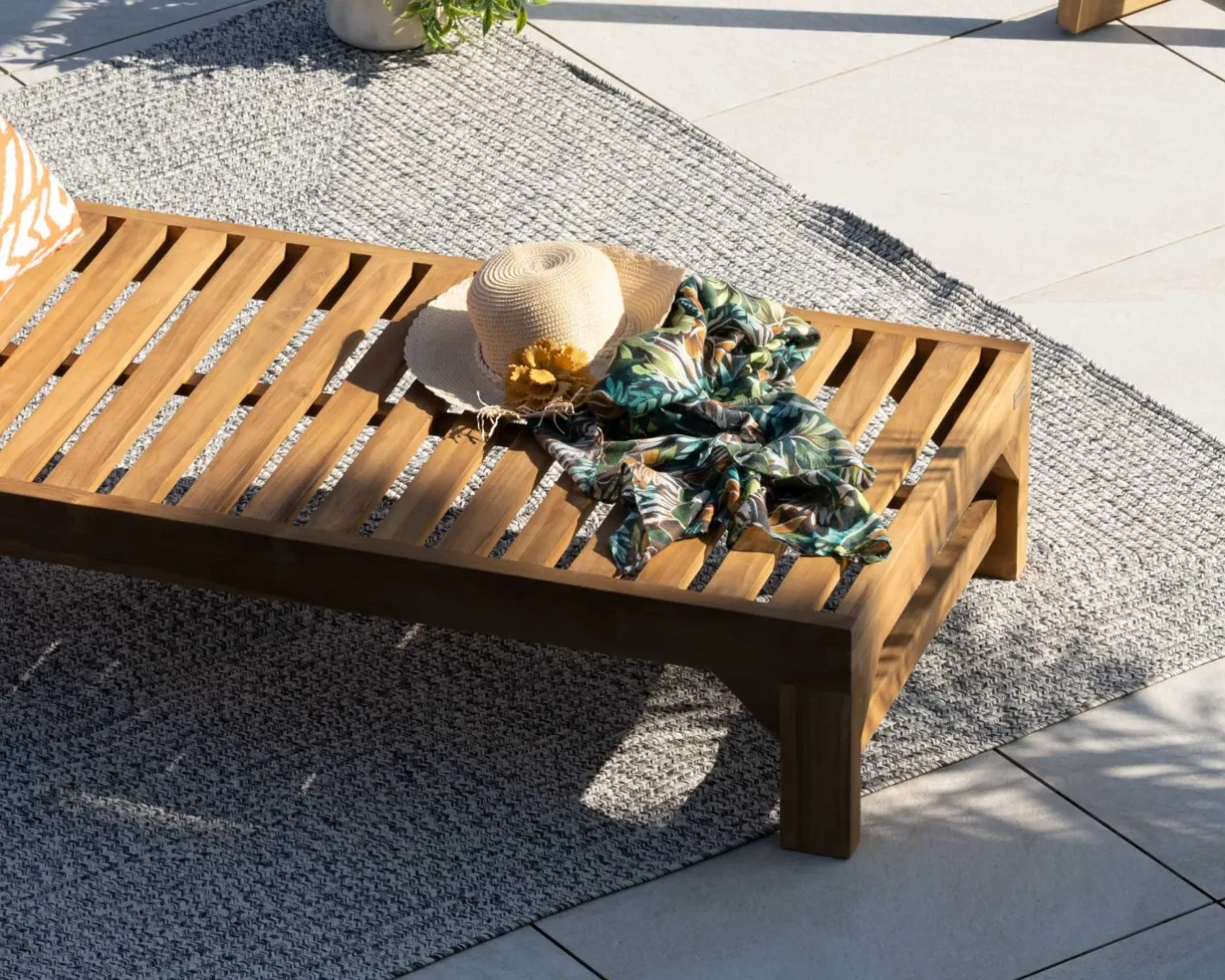 Best Bain de soleil 1 place en teck massif avec roulettes "Estiva" Bain De Soleil