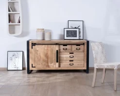 Sale Buffet bas industriel en bois d’acacia naturel et métal