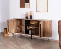 Online Buffet design rétro avec niches centrales 