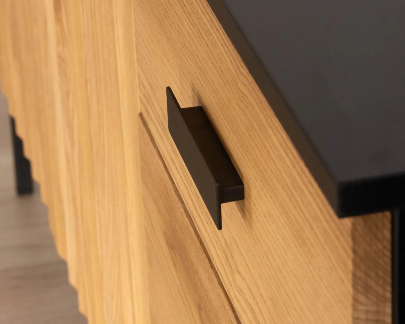 Outlet Buffet en frêne massif style newtro "Sydney" 160 cm Buffet Et Bahut