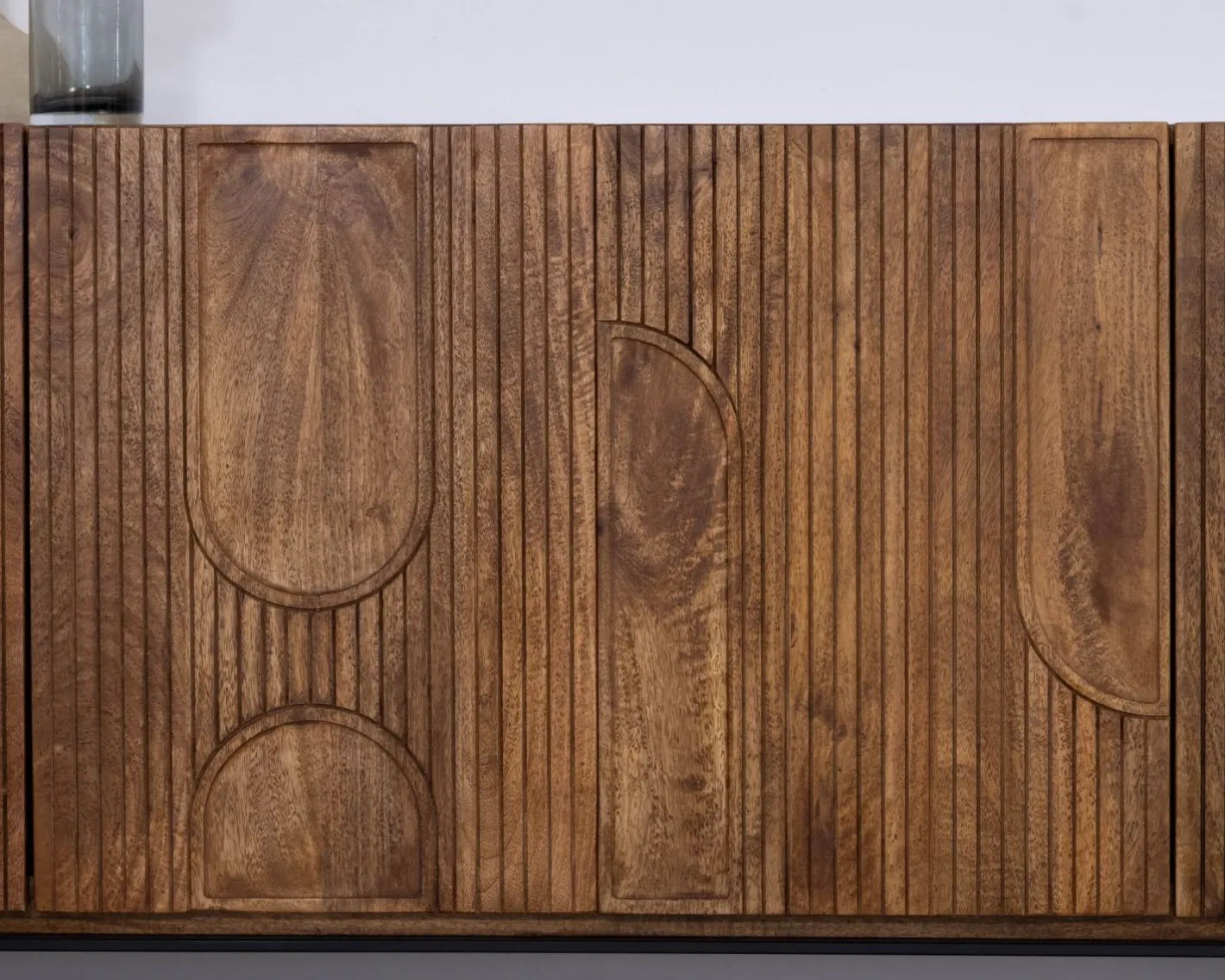 Clearance Buffet 4 portes style newtro en manguier "Moky" 175 cm Buffet Et Bahut