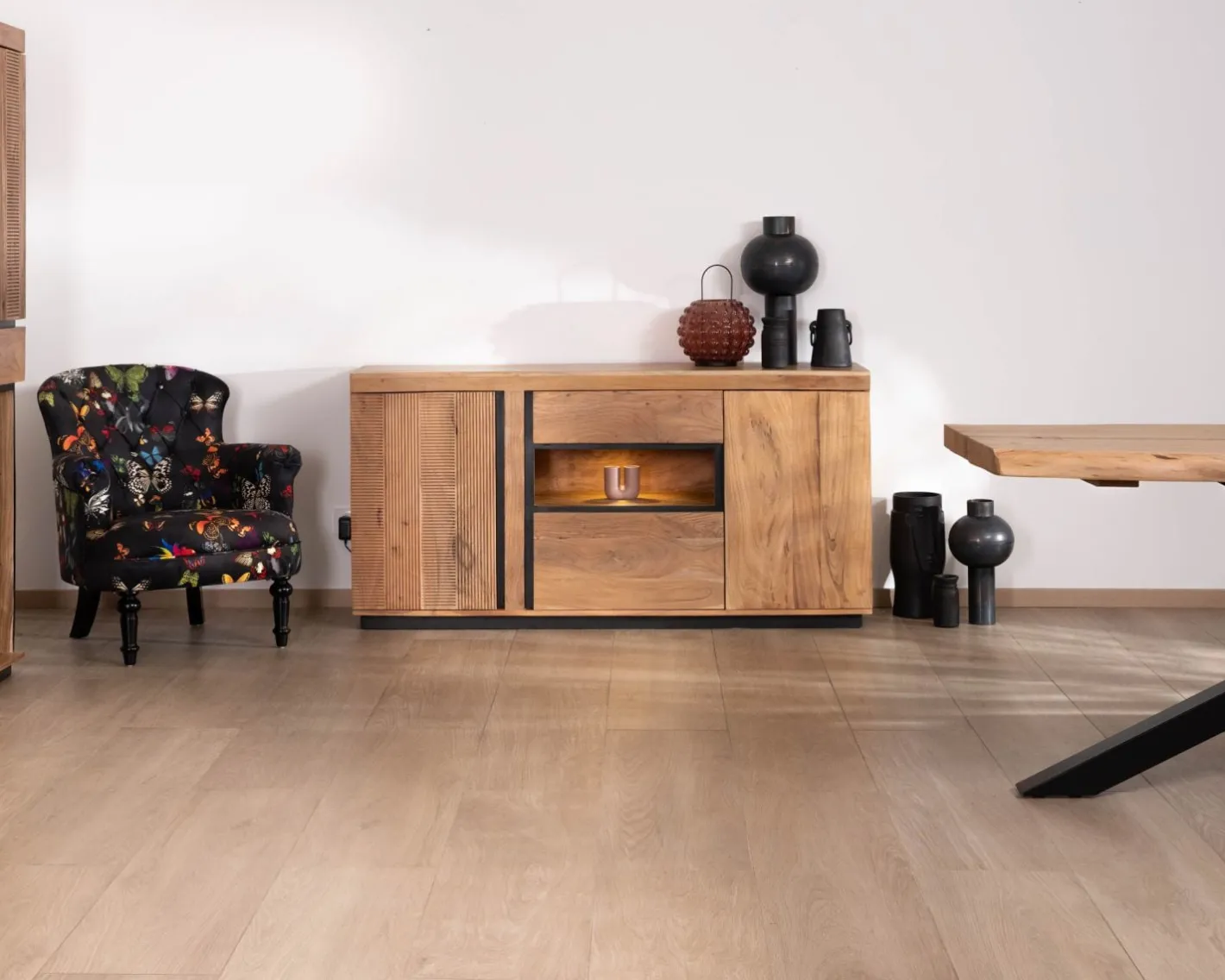 Sale Buffet ultra contemporain avec niche éclairage LED "Lumino" Buffet Et Bahut