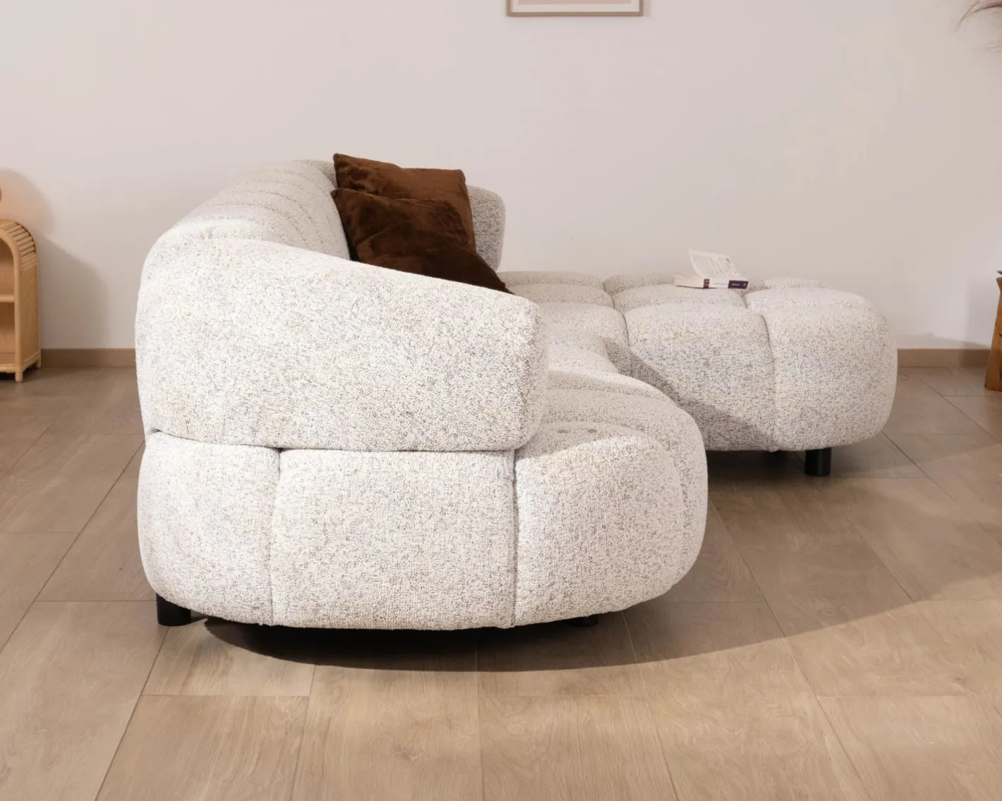 Clearance Canapé avec assise électrique et méridienne à droite "Syltan" tissu blanc cassé tramé Canapé D'Angle
