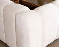 Discount Canapé cocooning 3 places tissu bouclette blanc avec surpiqures 