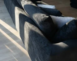 Outlet Canapé confort en velours lisse anthracite avec méridienne design "Cyrano" Canapé D'Angle|Canapé 3 Places