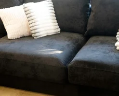 Outlet Canapé confort en velours lisse anthracite avec méridienne design