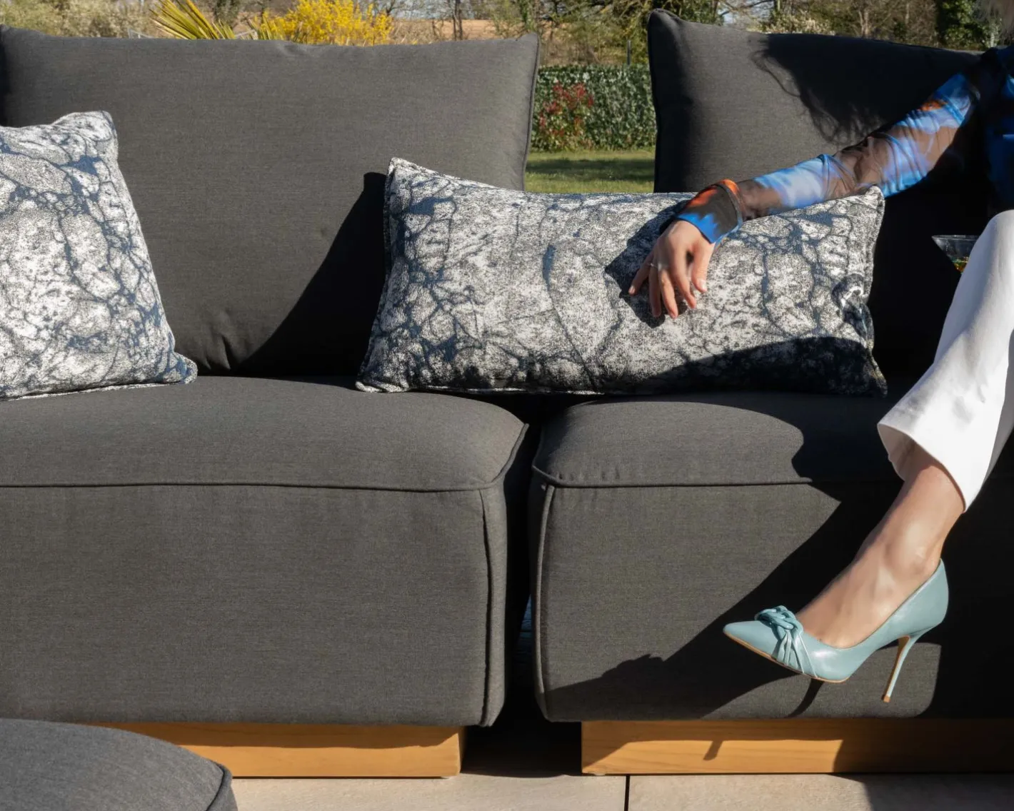 Best Canapé modulaire d'extérieur en teck et tissu anthracite "Armando" en angle avec ottoman Canapé De Jardin