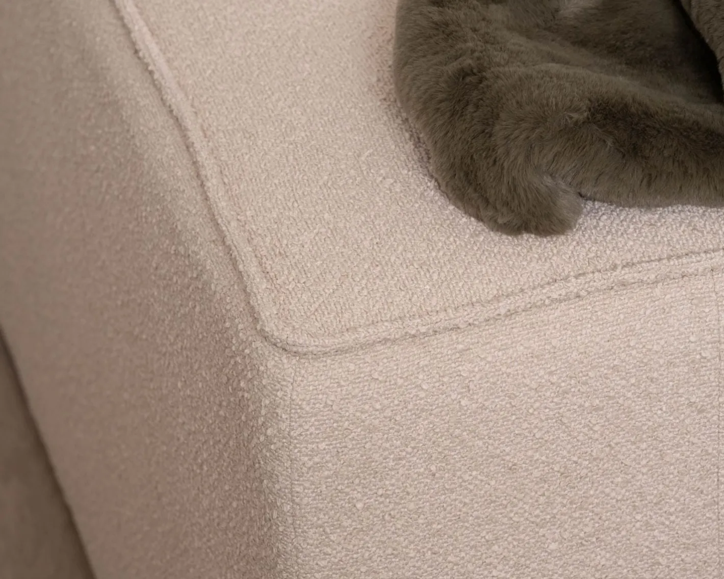 Canapé modulaire en angle en tissu bouclette beige "Alcazar" Canapé D'Angle|Canapé Modulable