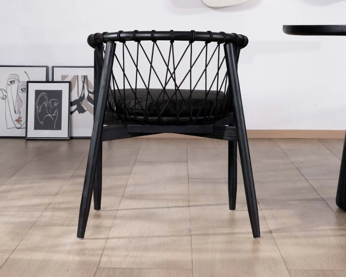 Best Chaise de repas noire en bois et corde tressée "Katue" Chaise