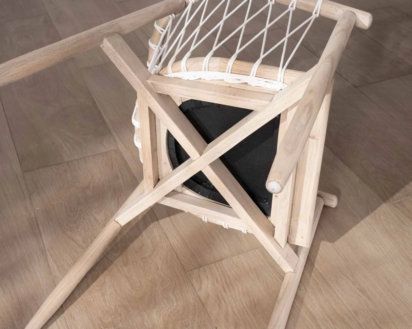 Best Chaise de repas noire en bois et corde tressée "Katue" Chaise