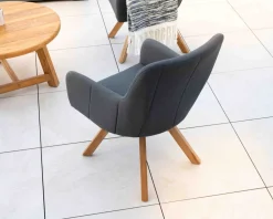 New Chaise en tissu Sunbrella gris foncé et pieds teck
