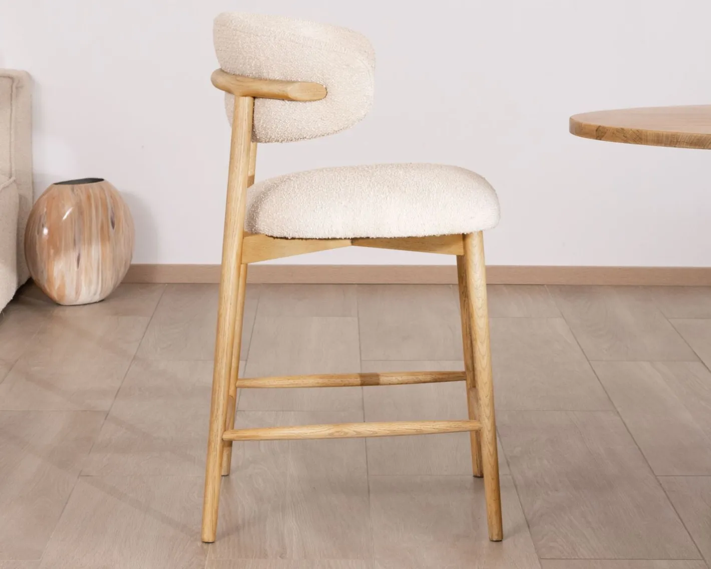 Clearance Chaise haute style scandinave "Isadora" en bois et tissu bouclette Chaise De Bar