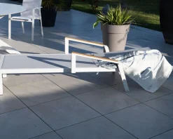Online Chaise longue grise avec accoudoirs teck 