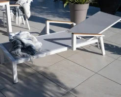 Online Chaise longue grise avec accoudoirs teck 