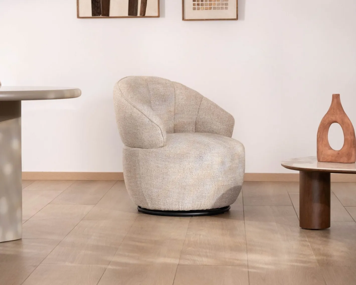 New Chauffeuse effet boule avec surpiqures en tissu bouclette beige tramé "Sweet Culture" esprit cocoon Fauteuil