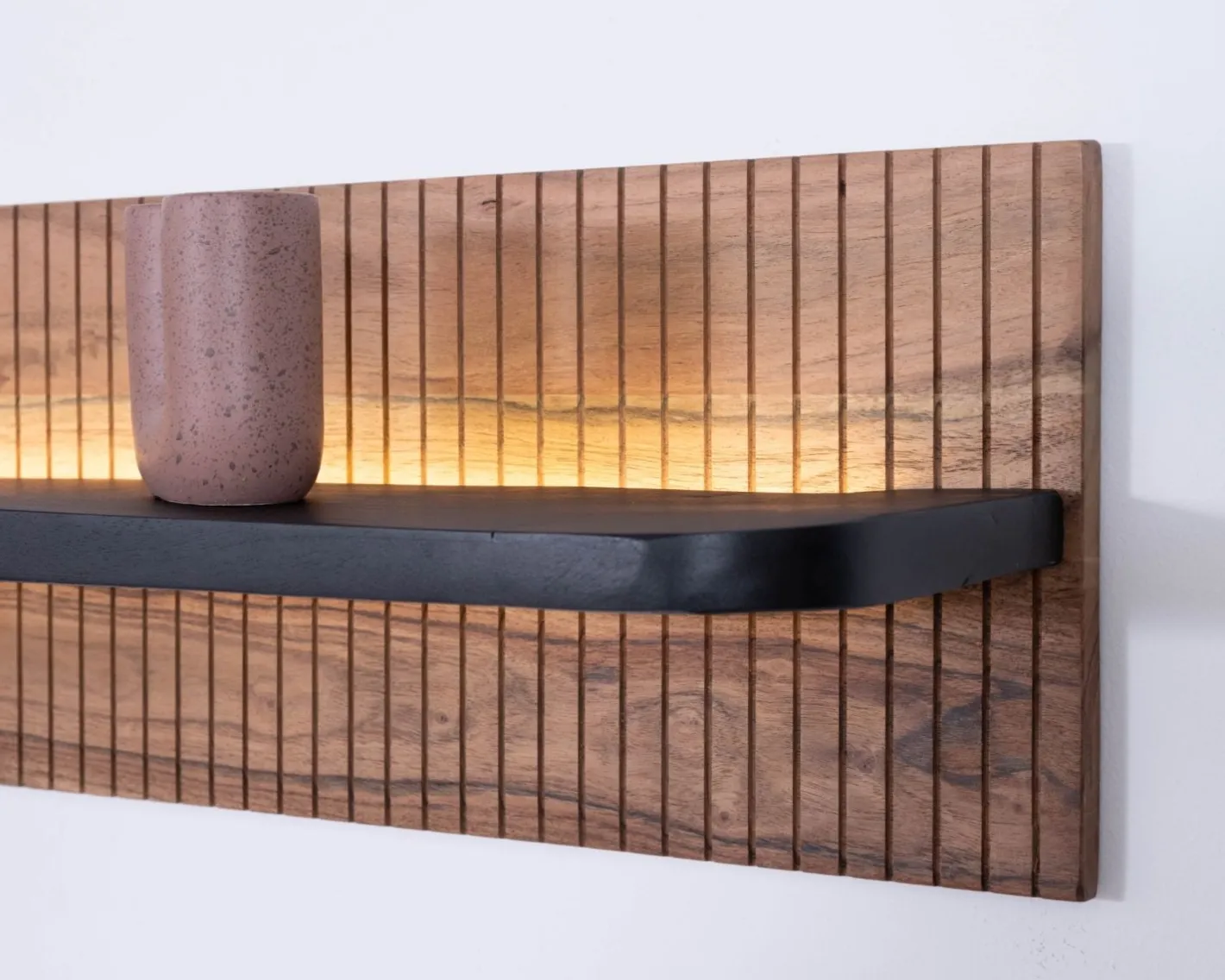 Outlet Etagère murale en acacia avec éclairage LED "Bopee" Etagère|Décoration