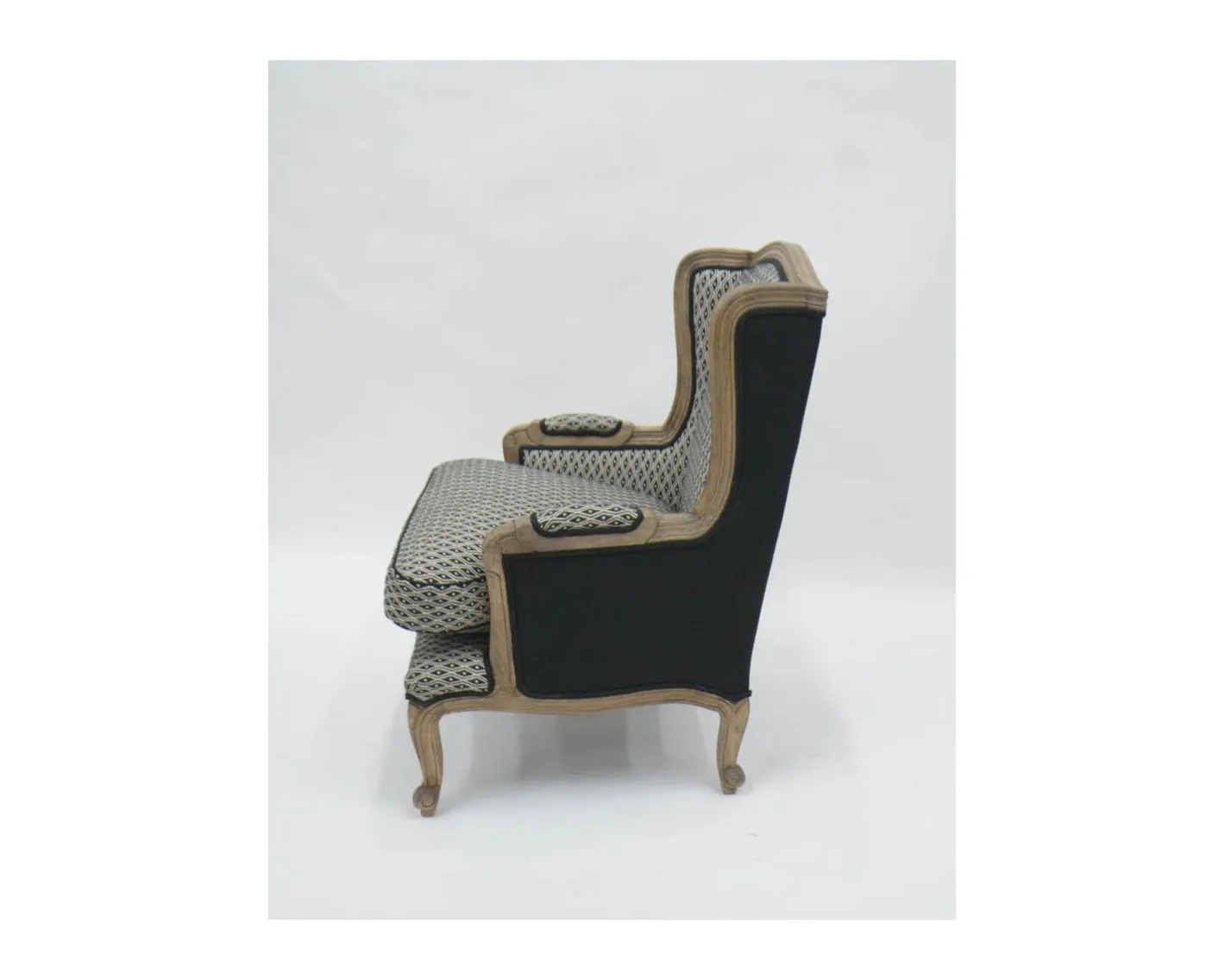 Hot Fauteuil bergère "Sofia" bois massif et tissu noir et blanc à losanges Fauteuil Bergère