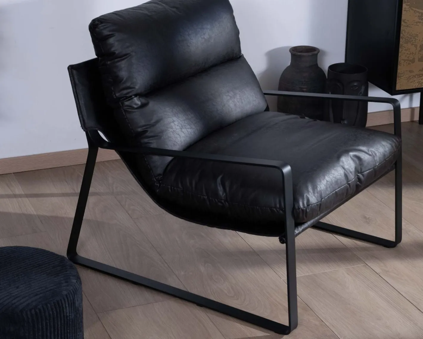 Discount Fauteuil club revisité tissu anthracite et métal noir "Torsten" Fauteuil