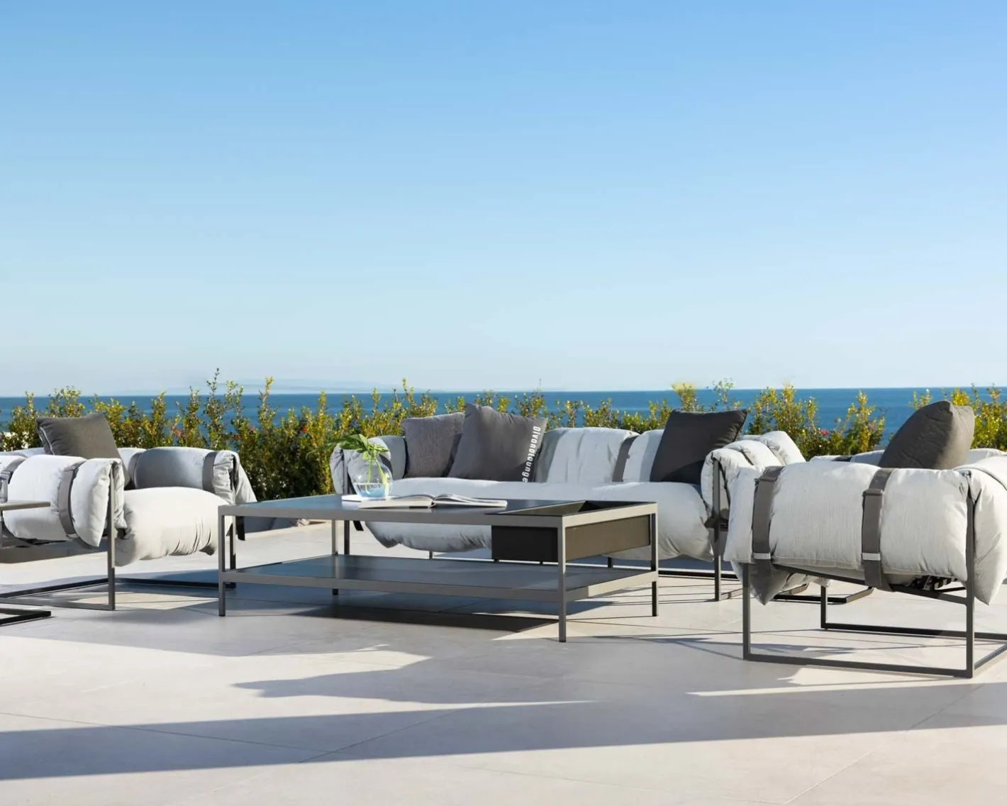 Best Fauteuil de terrasse matelassé gris clair ultra confort structure aluminium "Paquetage" Fauteuil De Jardin