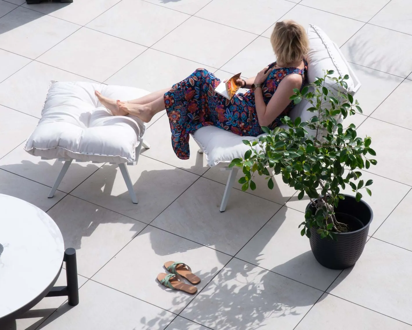 Discount Fauteuil d'extérieur blanc avec repose-pieds modulaire structure aluminium blanche "Lisca" Bain De Soleil|Fauteuil De Jardin