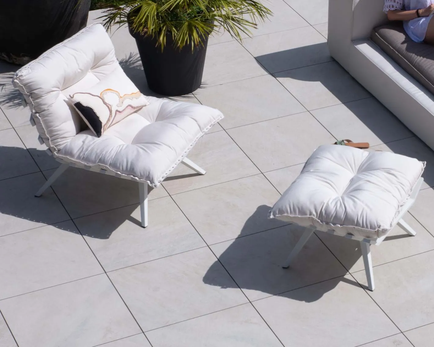 Discount Fauteuil d'extérieur blanc avec repose-pieds modulaire structure aluminium blanche "Lisca" Bain De Soleil|Fauteuil De Jardin
