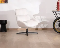 Fauteuil enveloppant en tissu blanc et pied pivotant en métal "Bissett" Fauteuil