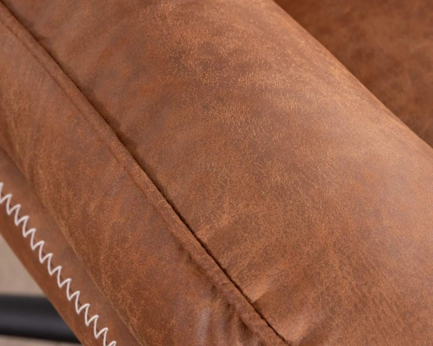 Sale Fauteuil pivotant esprit rétro avec pouf en tissu microfibre coloris havane "Branson" Fauteuil