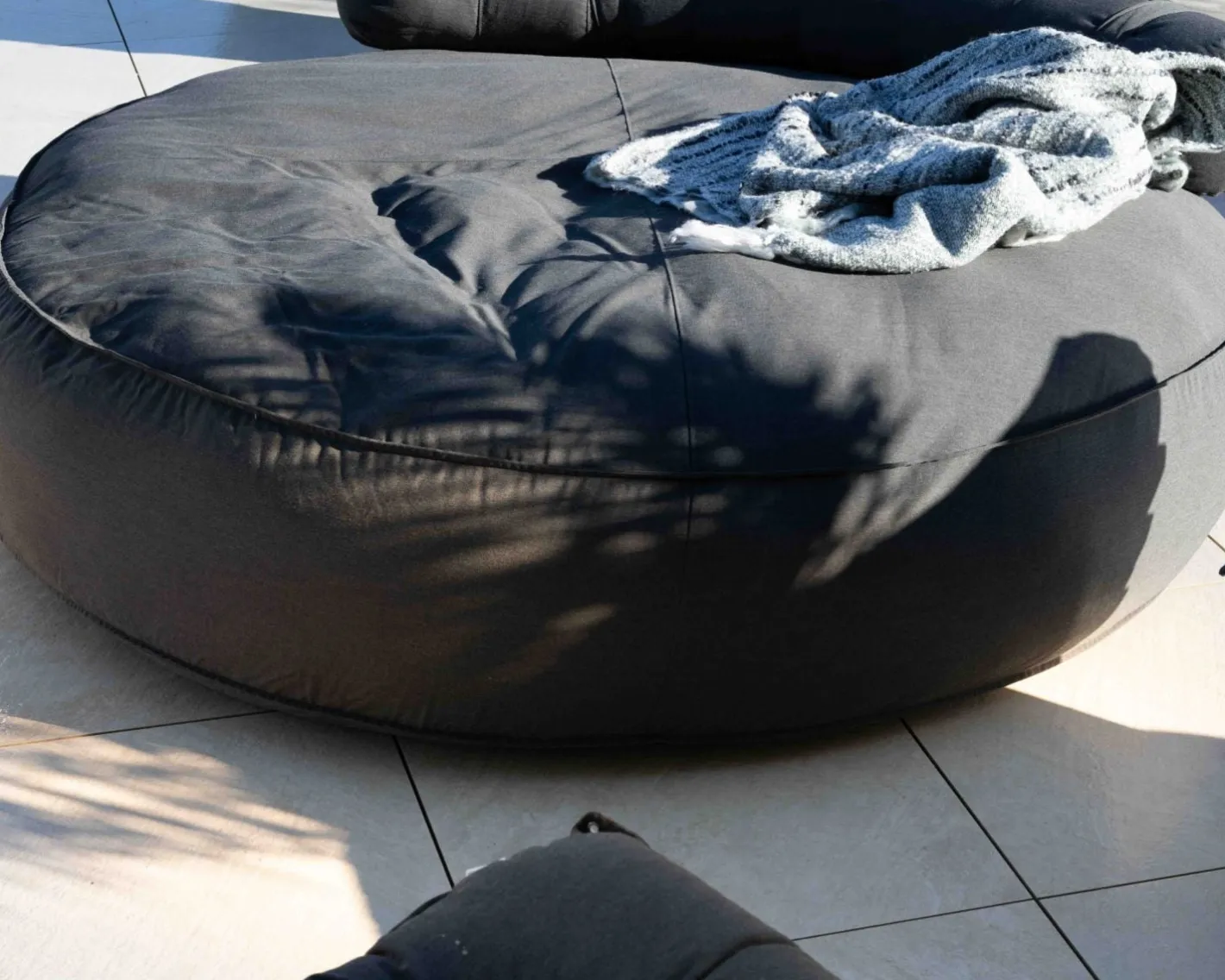 Best Grand bain de soleil ultra-moelleux en tissu gris foncé "Saint Tropez" diamètre 1m80 Bain De Soleil