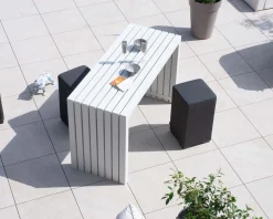 Clearance Grande table de bar épurée en aluminium blanc 200cm
