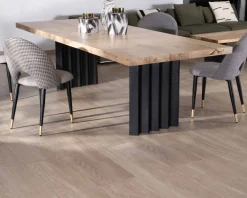 Sale Grande table de repas 260 cm acacia pieds métal noir plissés 
