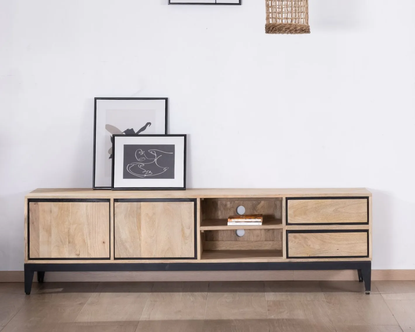 Clearance Grand meuble TV bicolore en manguier avec portes, niches et tiroirs "Bocca" 180 cm Meuble Télé
