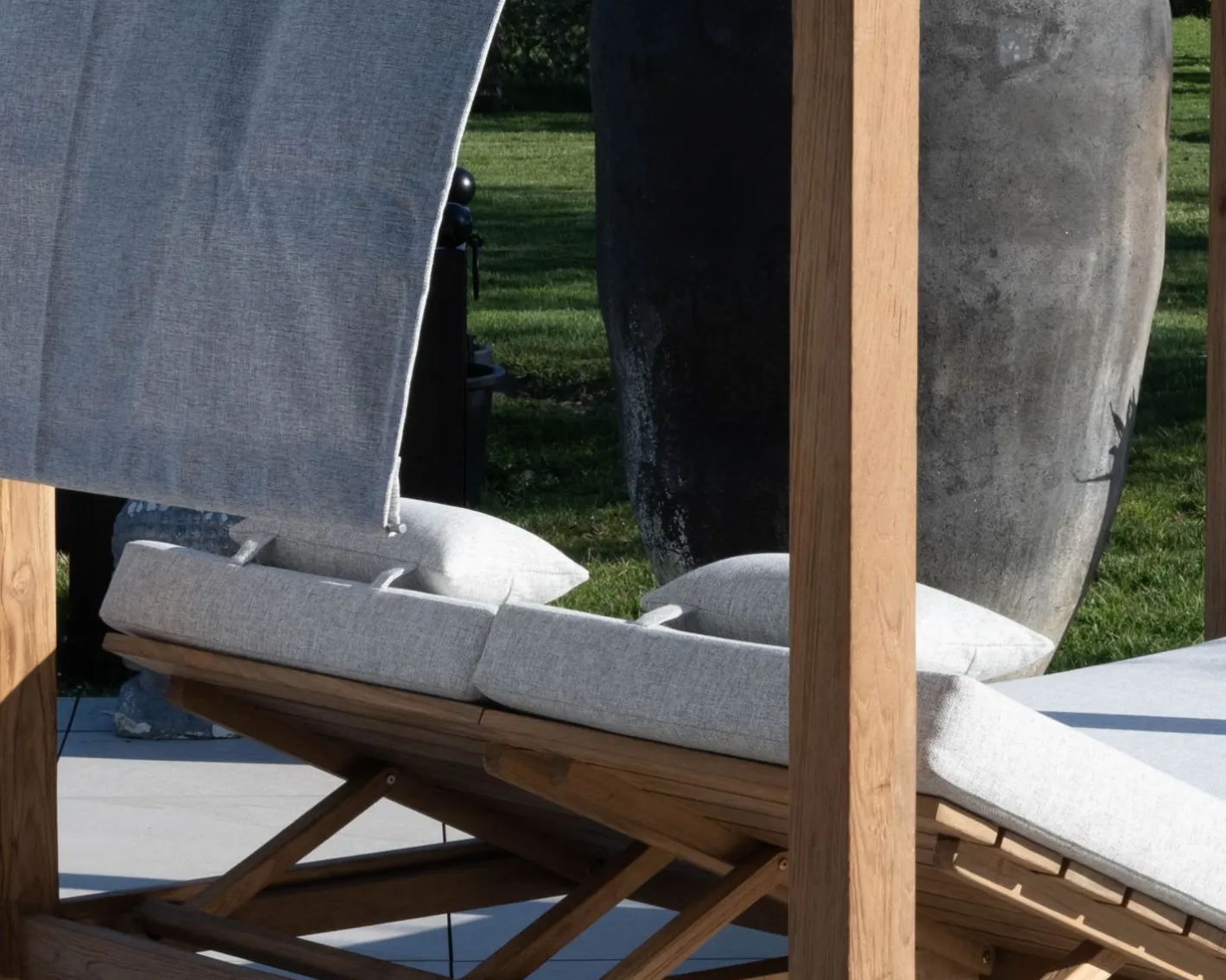 Online Lit de jardin en teck et tissu spécial extérieur gris clair "Eclipse" Canapé De Jardin|Bain De Soleil