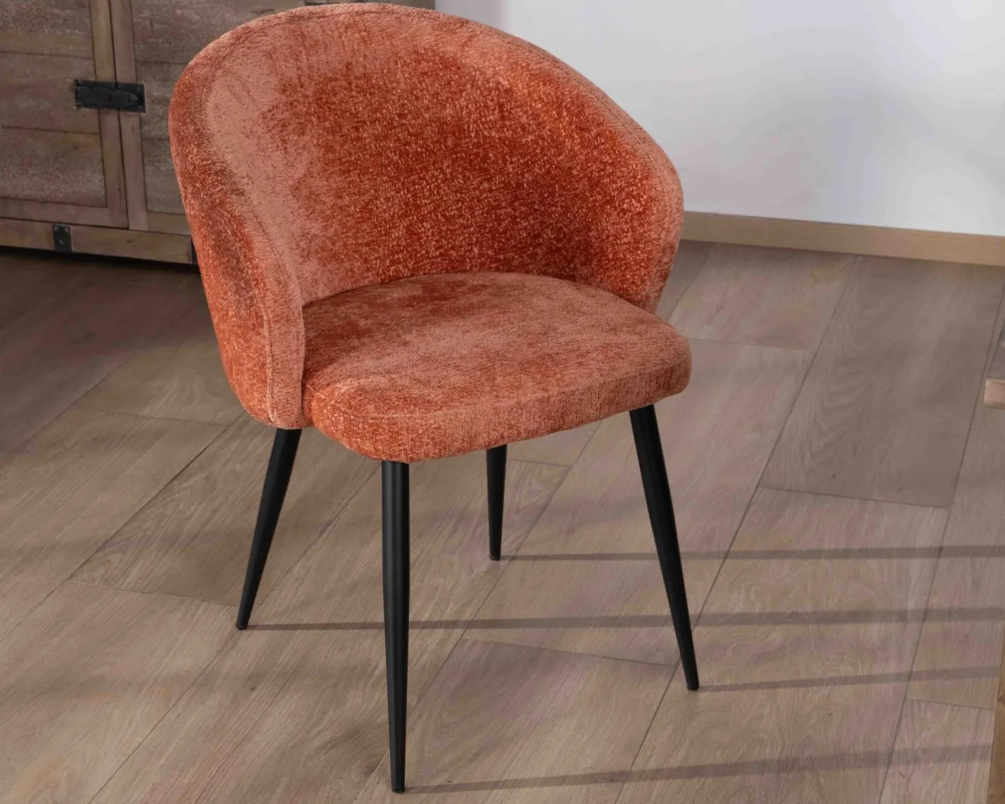 New Lot de 2 chaises contemporaines et enveloppantes en tissu bouclé terracotta "Kandy" Chaise