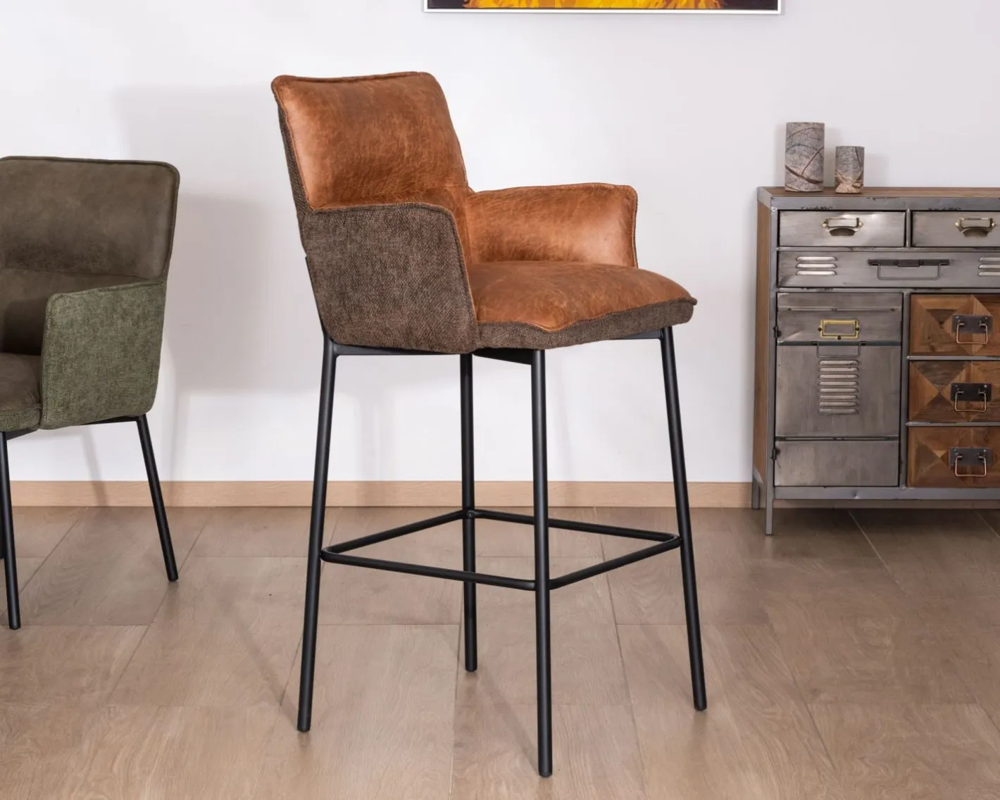 New Lot de 2 chaises de bar bi-matière cognac et marron "Lokka" esprit rétro Chaise De Bar