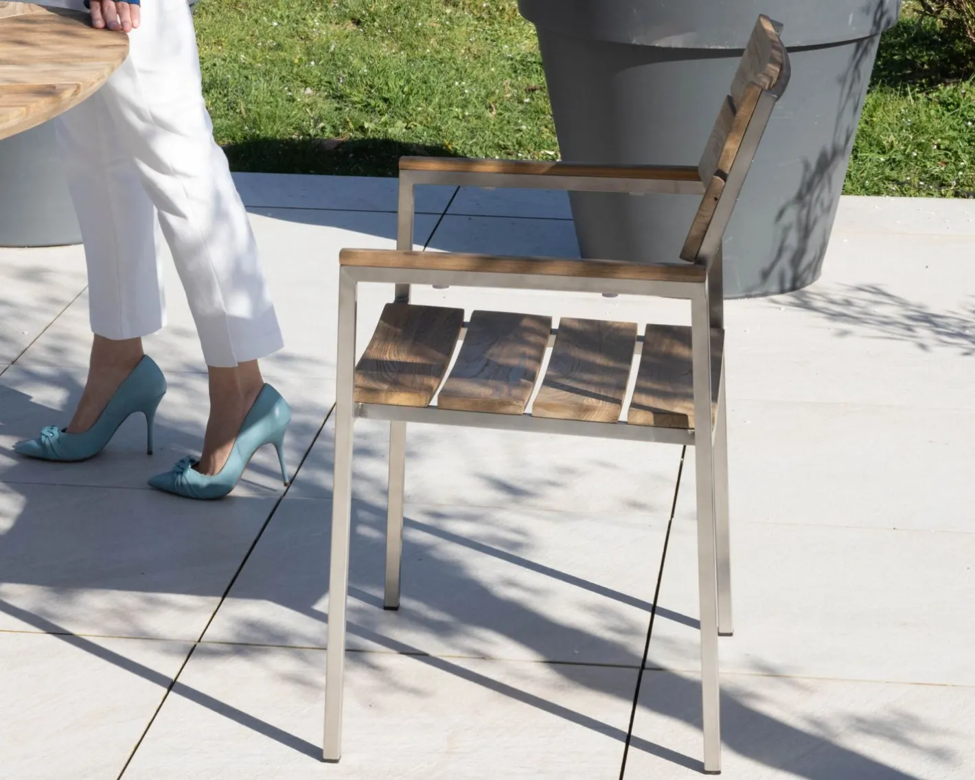 New Lot de 4 chaises de jardin empilables en teck et acier inoxydable "Melta" Chaise
