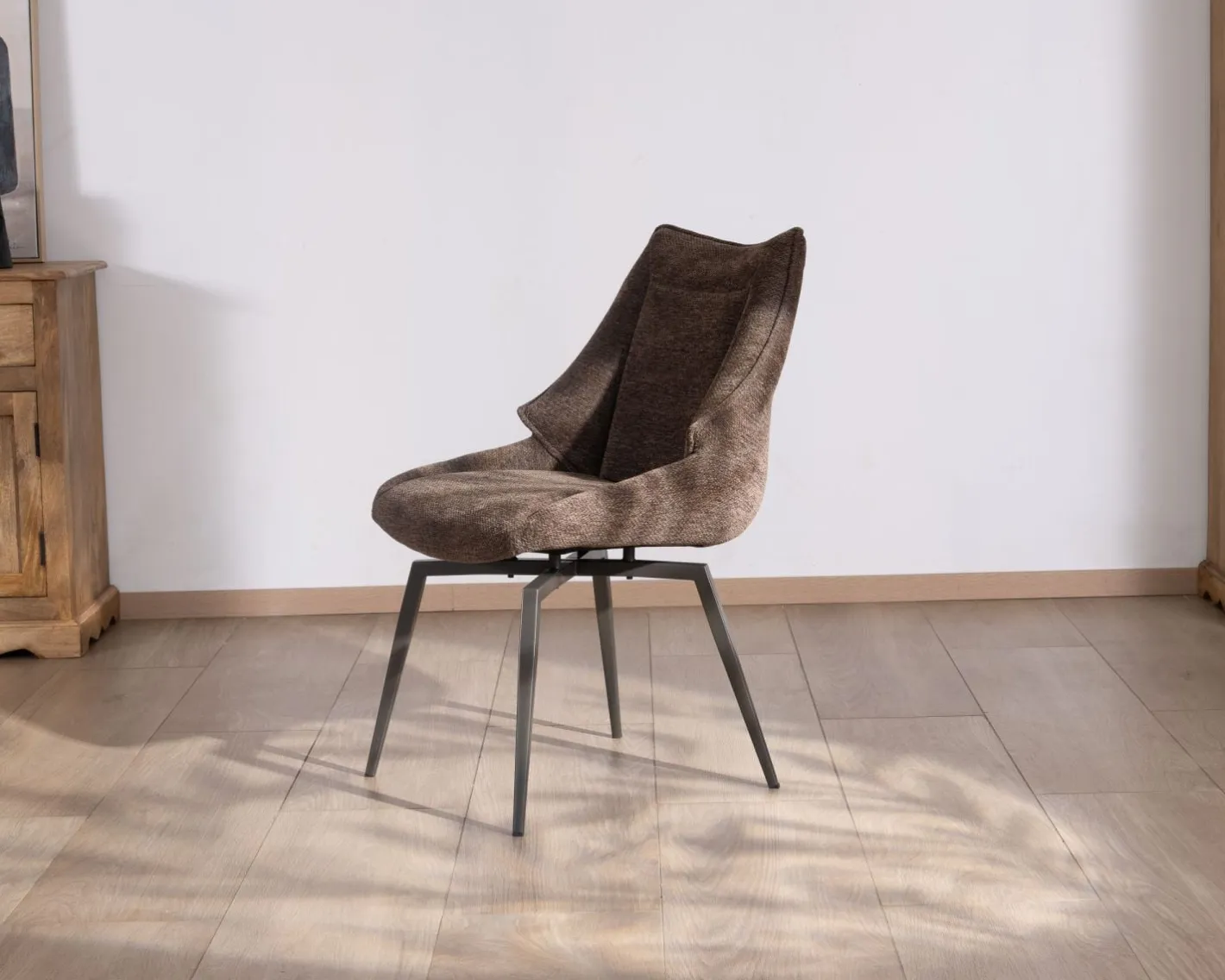 Sale Lot de 2 chaises de repas couleur chocolat et pieds métal design "Niko" Chaise