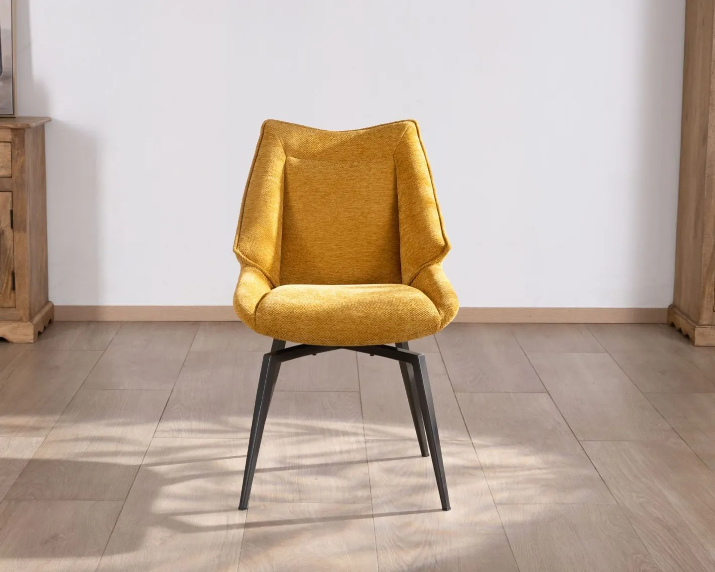 Clearance Lot de 2 chaises de repas design vintage "Niko" tissu jaune moutarde Chaise