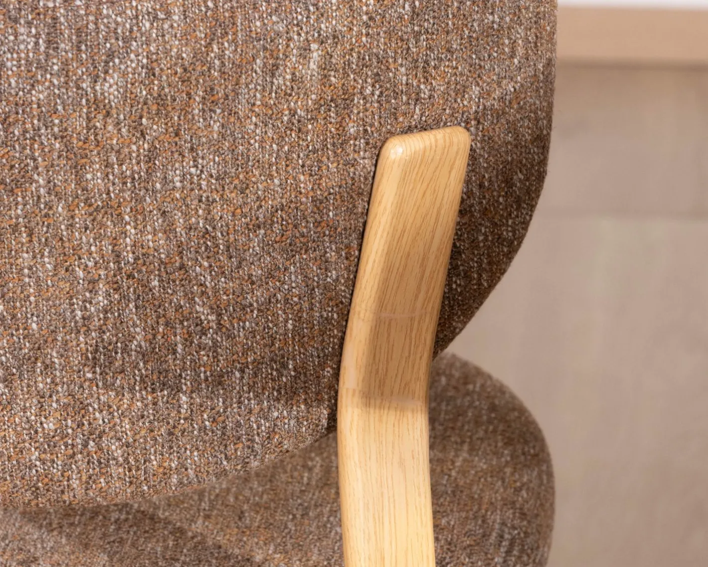 Best Lot de 2 chaises de repas empilables design et chaleureuses "Staccato" tissu tramé marron et pieds aspect chêne Chaise