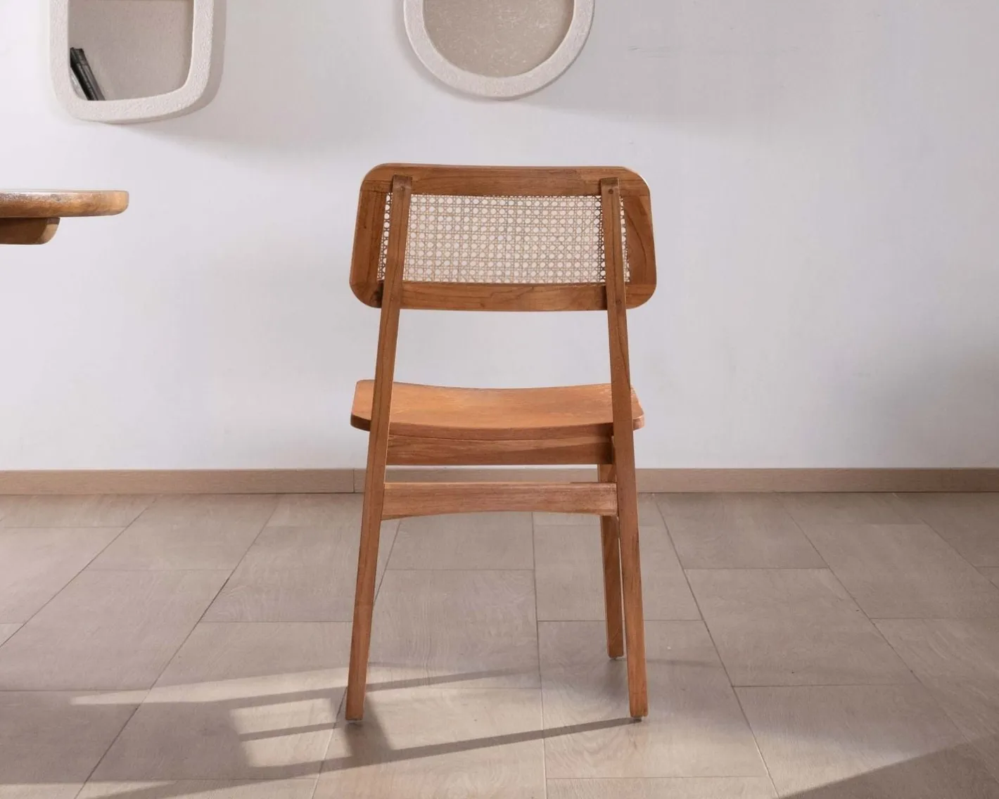 Lot de 2 chaises de repas en teck avec dossier en cannage "Natsu" Chaise