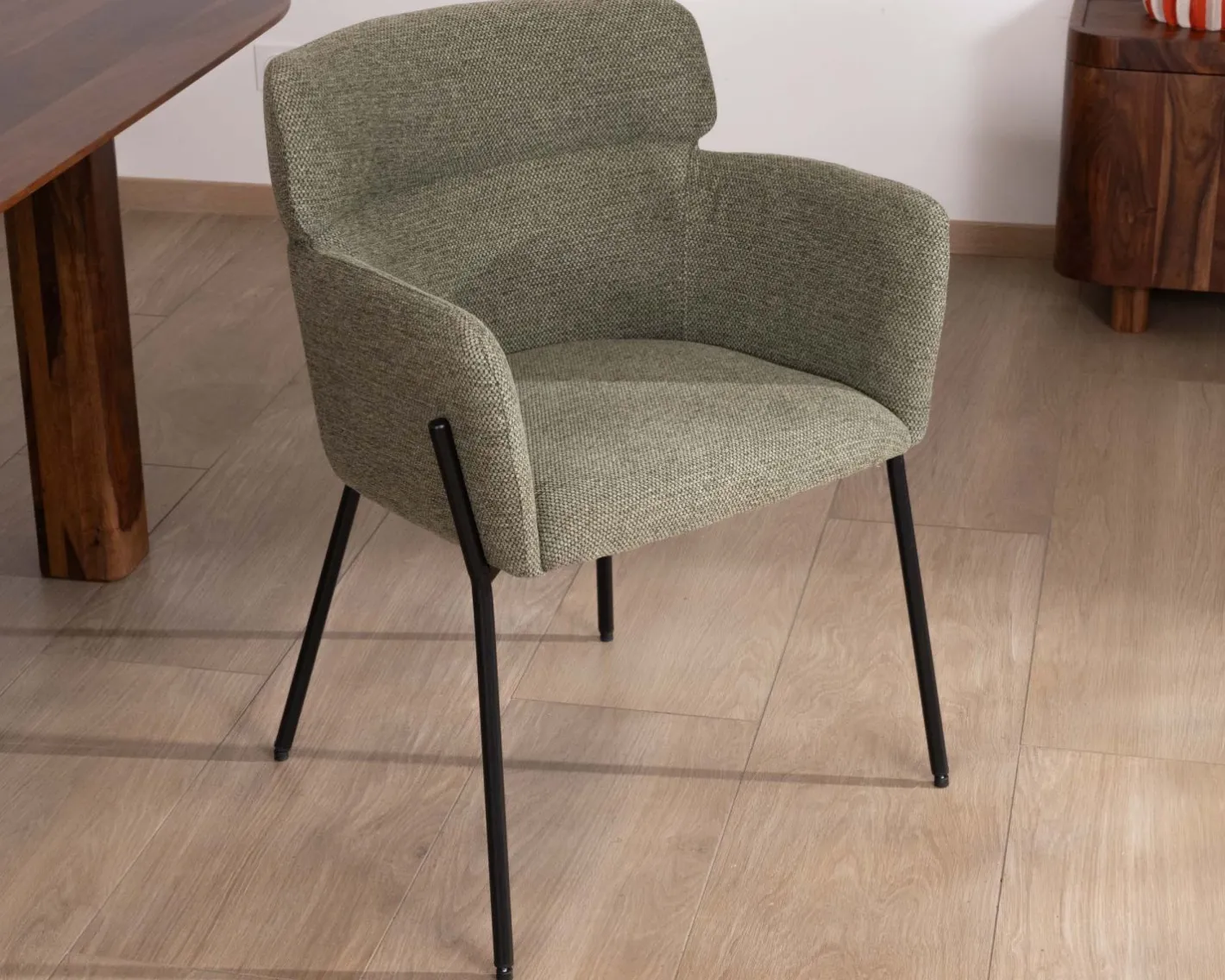 Discount Lot de 2 chaises de repas en tissu kaki et pieds métal "Riméno" Chaise