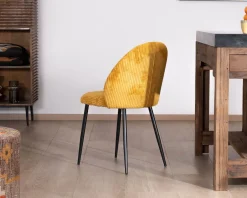 Clearance Lot de 4 chaises de repas en velours moutarde et pieds en métal noir 