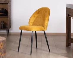 Clearance Lot de 4 chaises de repas en velours moutarde et pieds en métal noir 