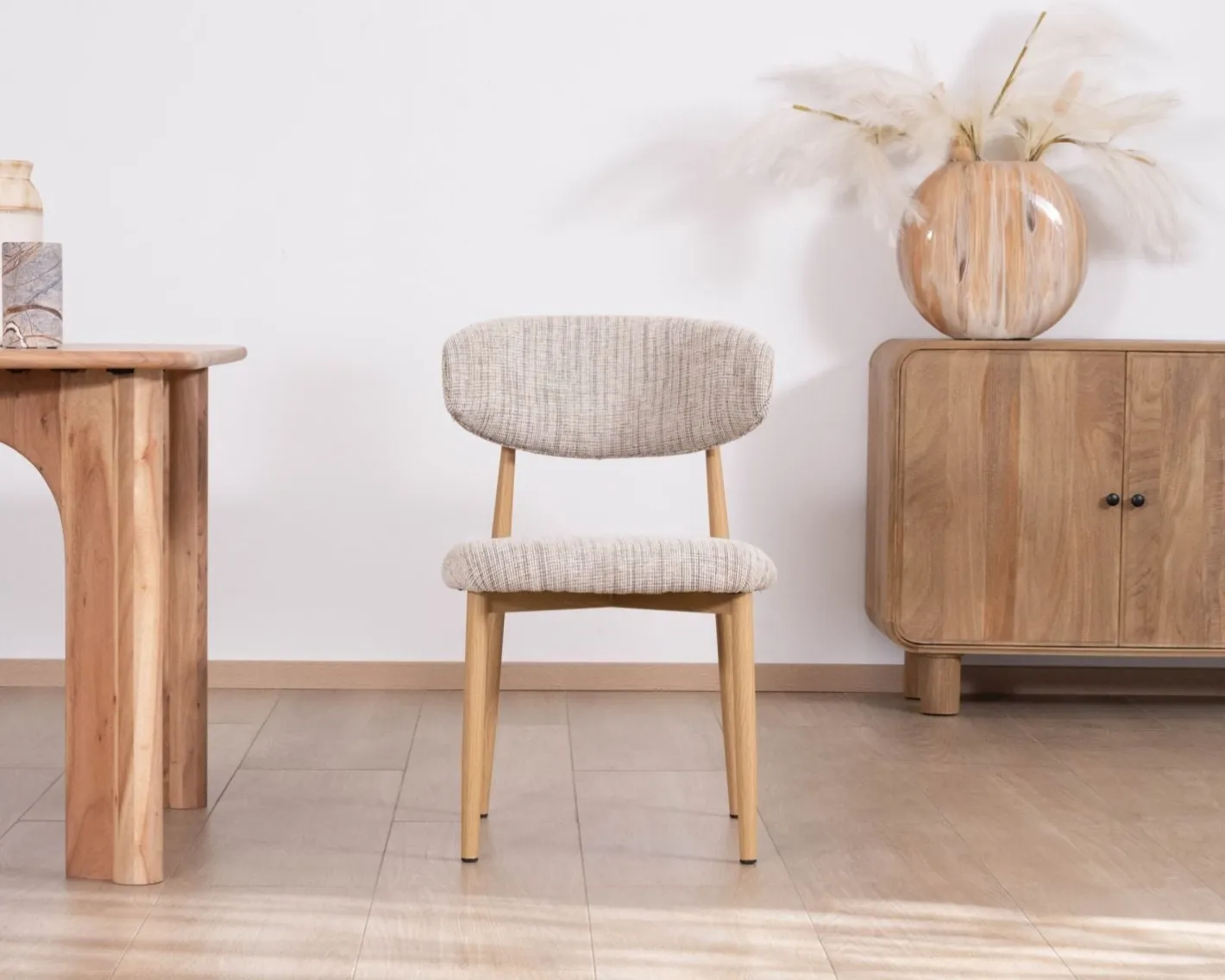 New Lot de 2 chaises de repas esprit rétro en tissu beige tramé marron "Arpège" pieds métal aspect bois clair Chaise