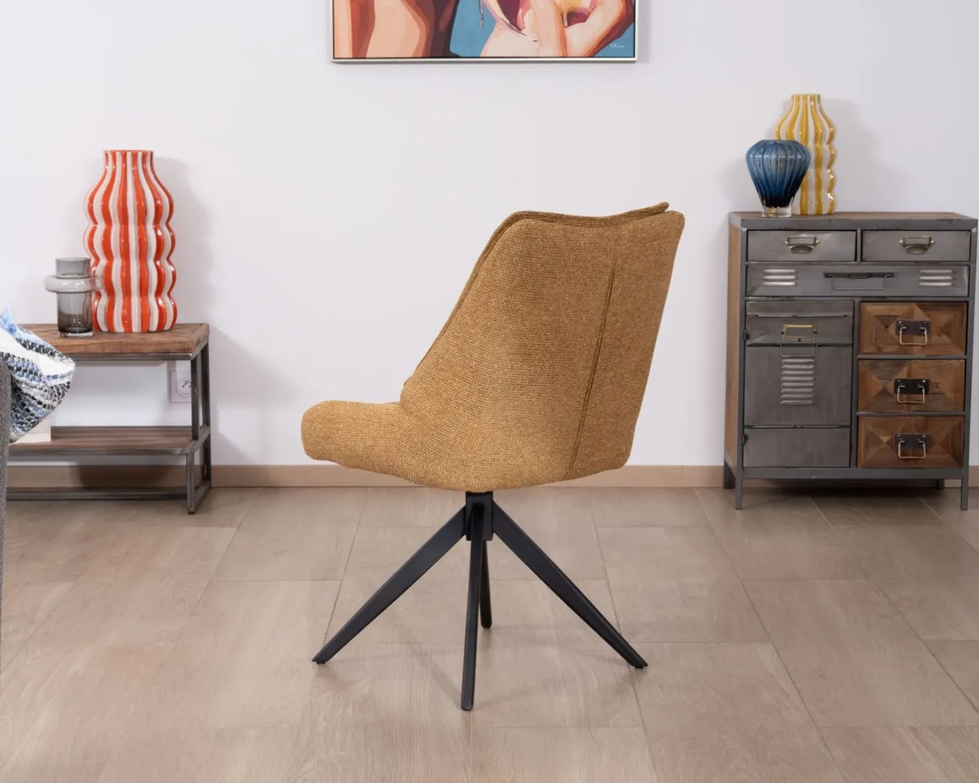Lot de 2 chaises de repas pivotantes et matelassée en tissu moutarde "Webber" Chaise