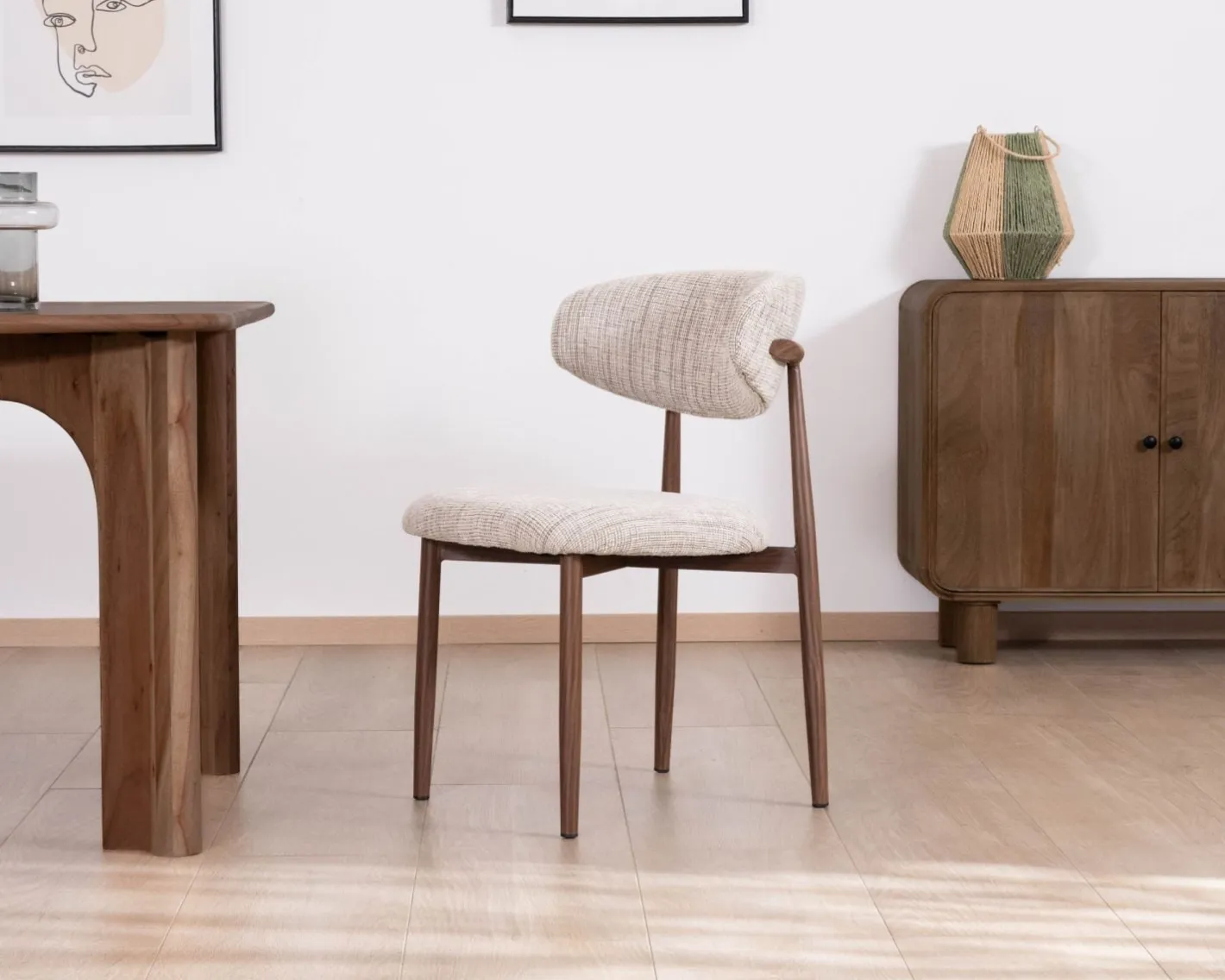 Hot Lot de 2 chaises de repas rétro en tissu tramé beige et marron "Arpège" pieds métal aspect noyer Chaise