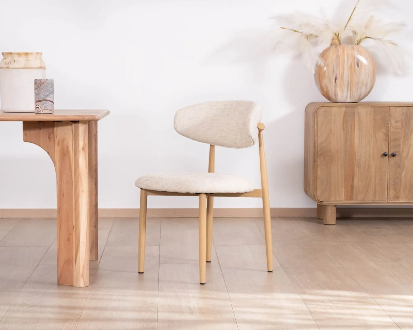 Outlet Lot de 2 chaises de repas scandinaves en tissu tramé blanc cassé "Arpège" pieds métal aspect bois clair Chaise