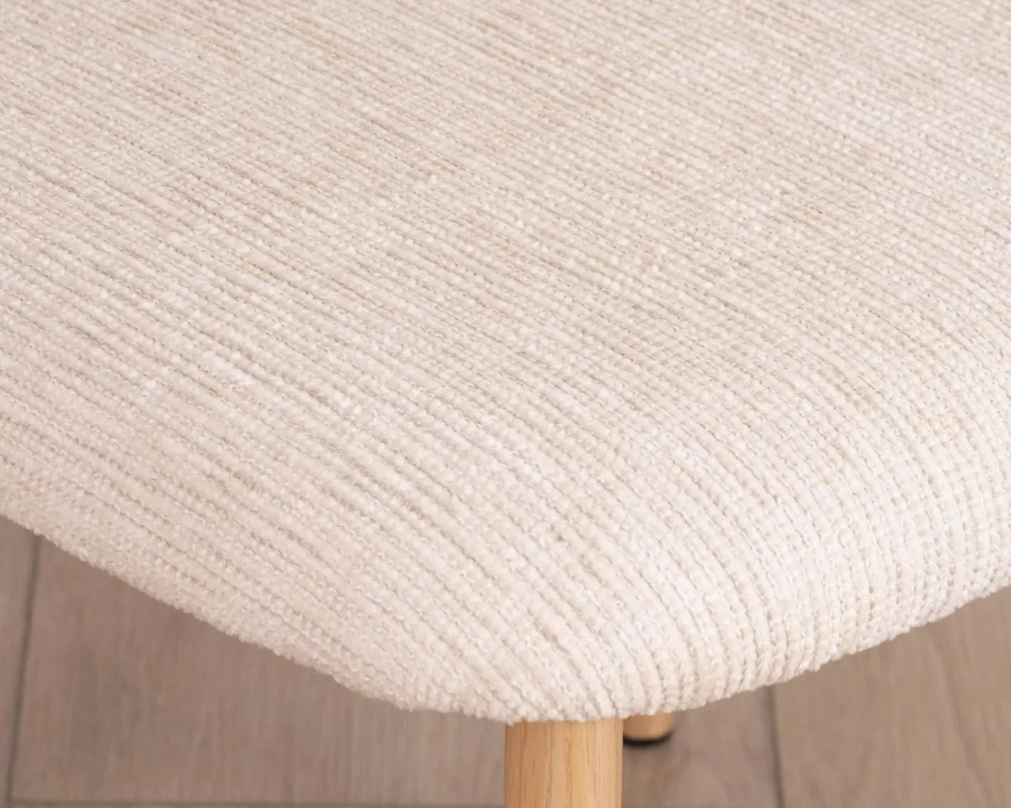 Outlet Lot de 2 chaises de repas scandinaves en tissu tramé blanc cassé "Arpège" pieds métal aspect bois clair Chaise